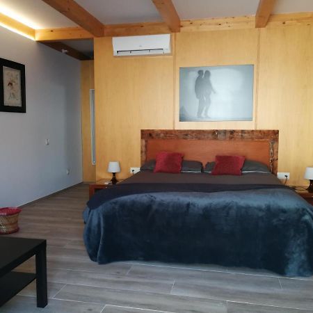 Hotel Rural Cal Ruget Vilobi Del Penedes Dış mekan fotoğraf