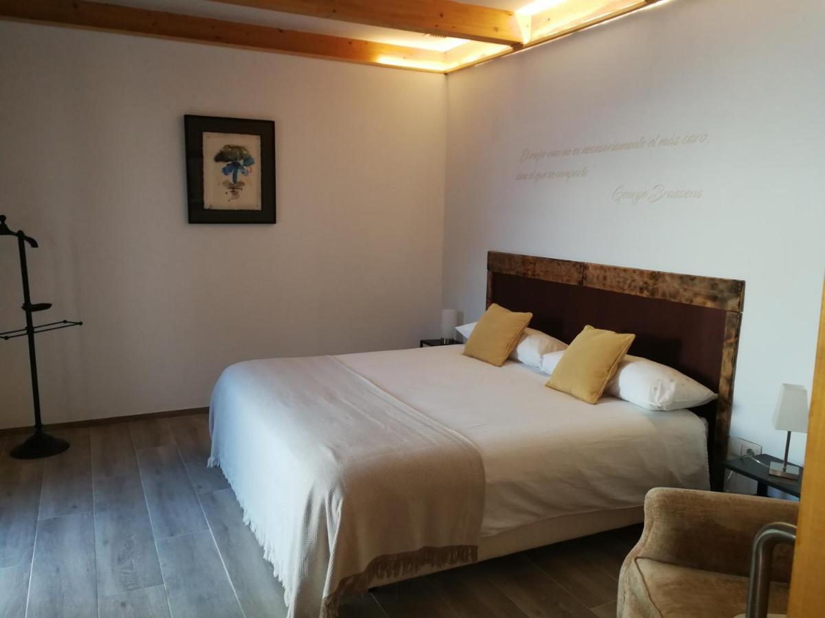 Hotel Rural Cal Ruget Vilobi Del Penedes Dış mekan fotoğraf