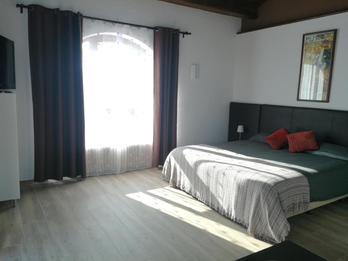 Hotel Rural Cal Ruget Vilobi Del Penedes Dış mekan fotoğraf